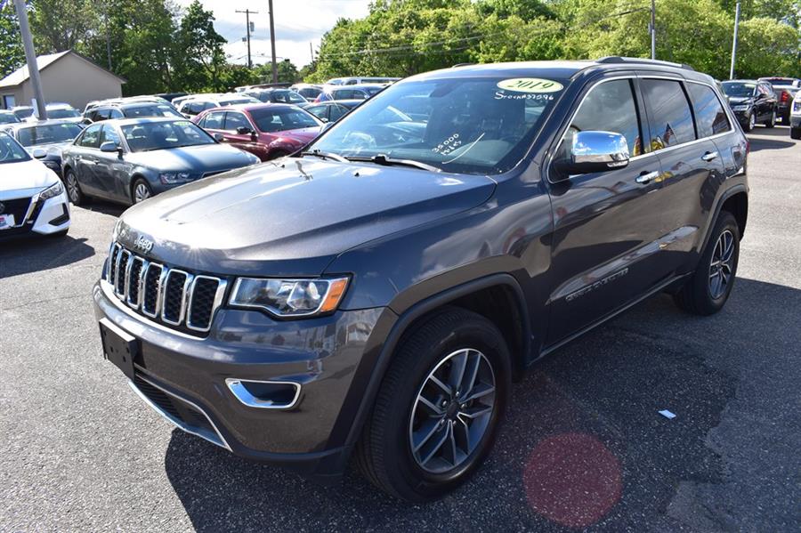 2019 Jeep Grand Cherokee LIMITED, available for sale in Patchogue, New York | 112 Auto Plaza. Patchogue, New York 2019 Jeep Grand Cherokee LIMITED, available for sale in Patchogue, New York | 112 Auto Plaza. Patchogue, New York