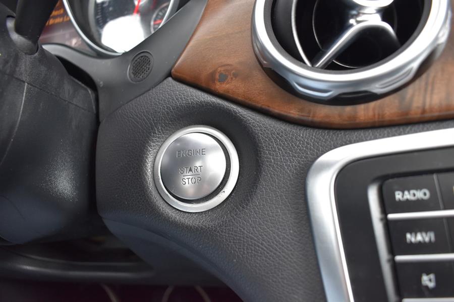 2018 Mercedes-benz Gla 250 4MATIC, available for sale in Patchogue, New York | 112 Auto Plaza. Patchogue, New York 2018 Mercedes-benz Gla 250 4MATIC, available for sale in Patchogue, New York | 112 Auto Plaza. Patchogue, New York