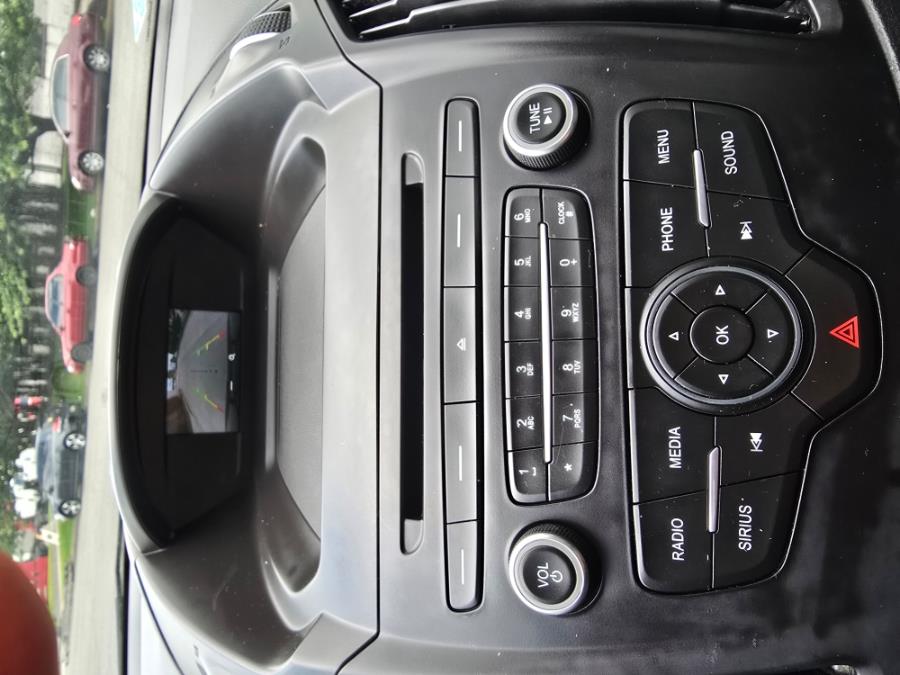 2018 Ford Escape SE 4WD, available for sale in Philadelphia, Pennsylvania | Eugen's Auto Sales & Repairs. Philadelphia, Pennsylvania 2018 Ford Escape SE 4WD, available for sale in Philadelphia, Pennsylvania | Eugen's Auto Sales & Repairs. Philadelphia, Pennsylvania