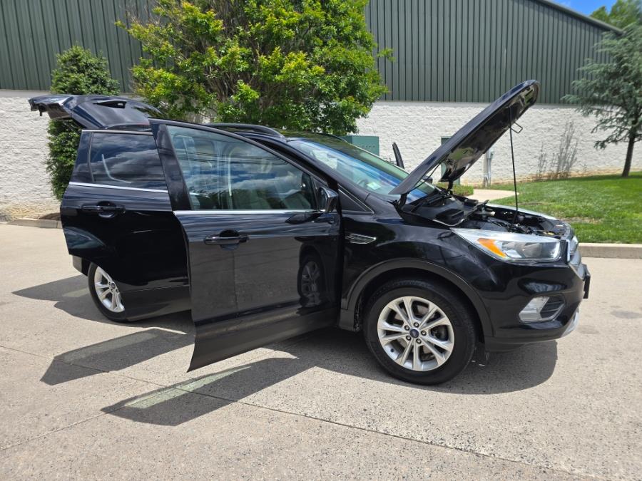 2018 Ford Escape SE 4WD, available for sale in Philadelphia, Pennsylvania | Eugen's Auto Sales & Repairs. Philadelphia, Pennsylvania 2018 Ford Escape SE 4WD, available for sale in Philadelphia, Pennsylvania | Eugen's Auto Sales & Repairs. Philadelphia, Pennsylvania