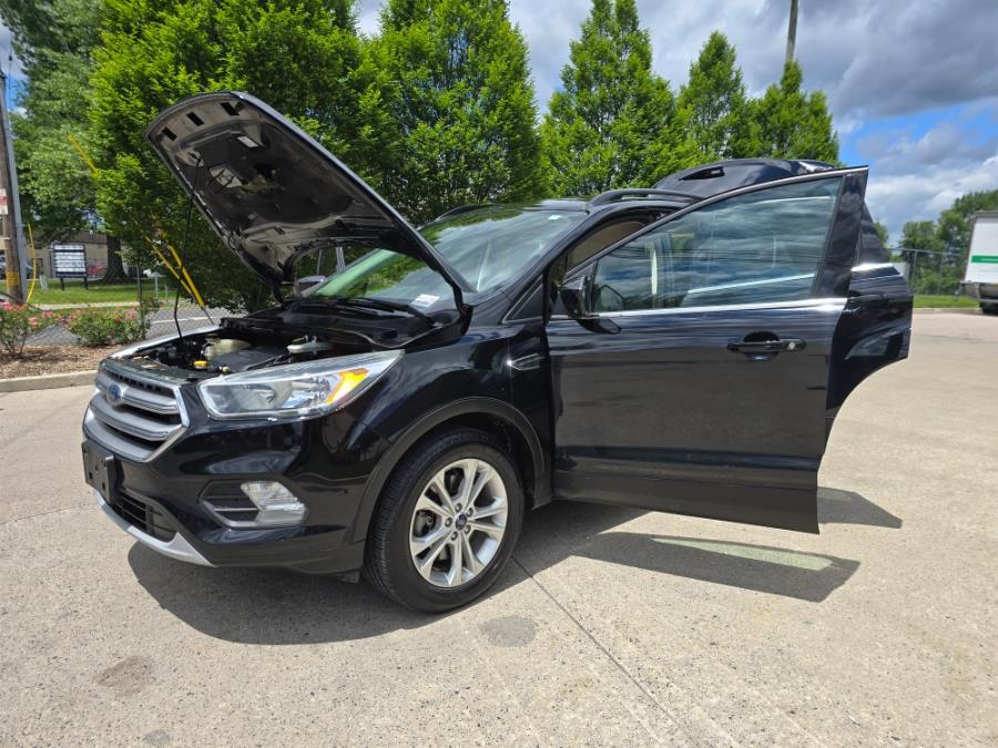 2018 Ford Escape SE 4WD, available for sale in Philadelphia, Pennsylvania | Eugen's Auto Sales & Repairs. Philadelphia, Pennsylvania 2018 Ford Escape SE 4WD, available for sale in Philadelphia, Pennsylvania | Eugen's Auto Sales & Repairs. Philadelphia, Pennsylvania