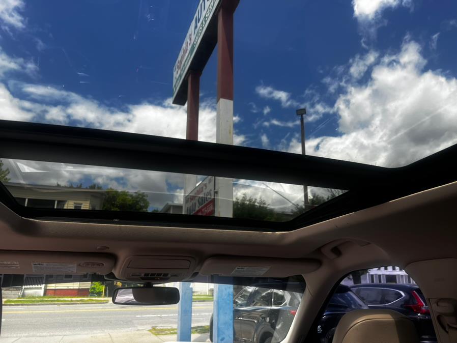 2020 Ford Explorer Limited 4WD, available for sale in Worcester, Massachusetts | Sophia's Auto Sales Inc. Worcester, Massachusetts 2020 Ford Explorer Limited 4WD, available for sale in Worcester, Massachusetts | Sophia's Auto Sales Inc. Worcester, Massachusetts