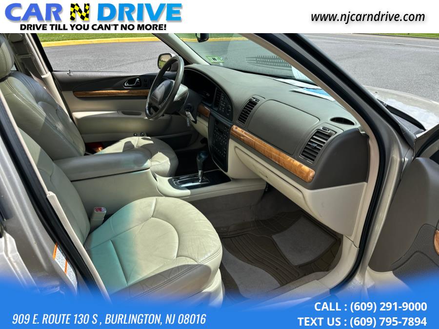 2002 Lincoln Continental Continental, available for sale in Hempstead, New York | VIP Auto Credit Express. Hempstead, New York 2002 Lincoln Continental Continental, available for sale in Hempstead, New York | VIP Auto Credit Express. Hempstead, New York