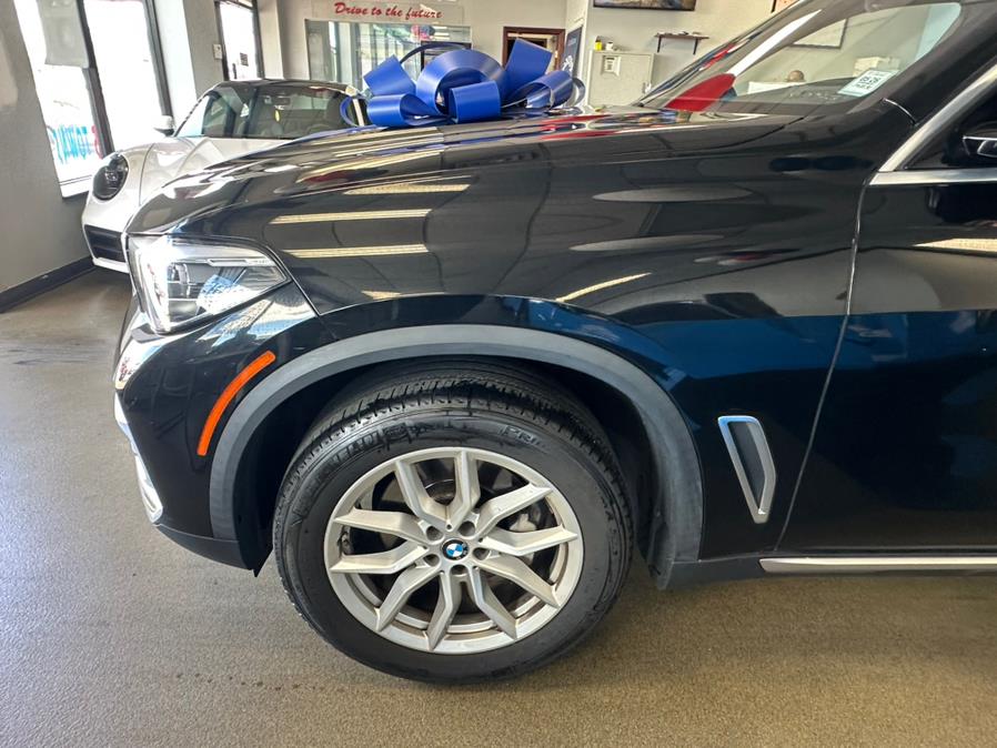 2021 BMW X5 xDrive40i Sports Activity Vehicle, available for sale in Inwood, New York | 5 Towns Drive. Inwood, New York 2021 BMW X5 xDrive40i Sports Activity Vehicle, available for sale in Inwood, New York | 5 Towns Drive. Inwood, New York
