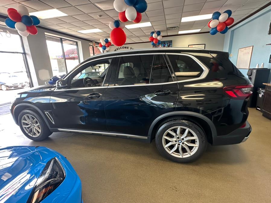 2021 BMW X5 xDrive40i Sports Activity Vehicle, available for sale in Inwood, New York | 5 Towns Drive. Inwood, New York 2021 BMW X5 xDrive40i Sports Activity Vehicle, available for sale in Inwood, New York | 5 Towns Drive. Inwood, New York