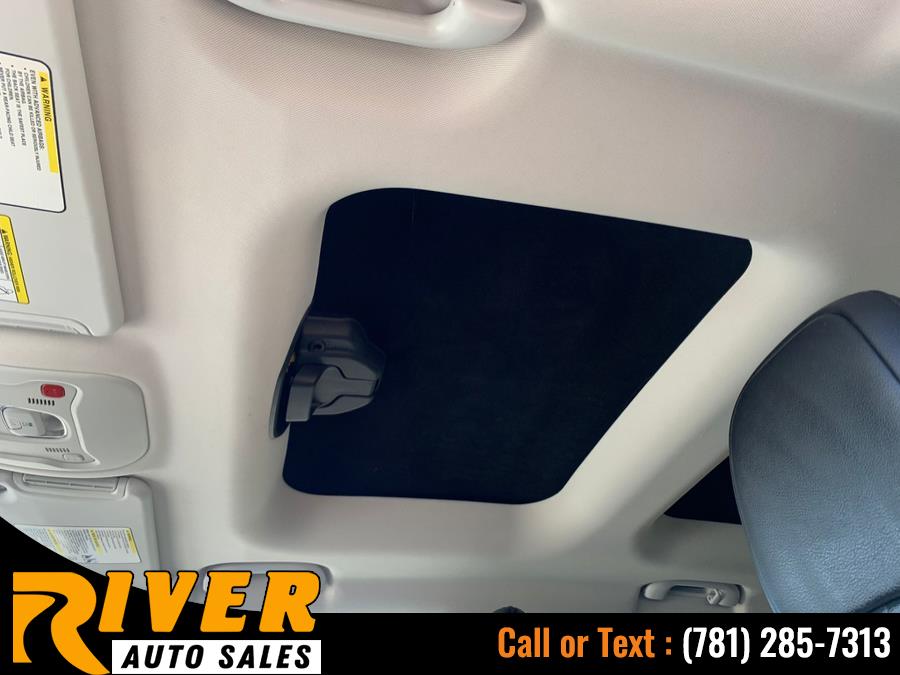 2017 Jeep Renegade Limited 4x4, available for sale in Malden, Massachusetts | River Auto Sales. Malden, Massachusetts 2017 Jeep Renegade Limited 4x4, available for sale in Malden, Massachusetts | River Auto Sales. Malden, Massachusetts