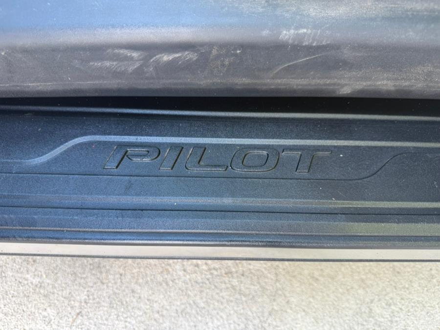 2022 Honda Pilot EX-L AWD, available for sale in Newark, New Jersey | Champion Of Newark. Newark, New Jersey 2022 Honda Pilot EX-L AWD, available for sale in Newark, New Jersey | Champion Of Newark. Newark, New Jersey
