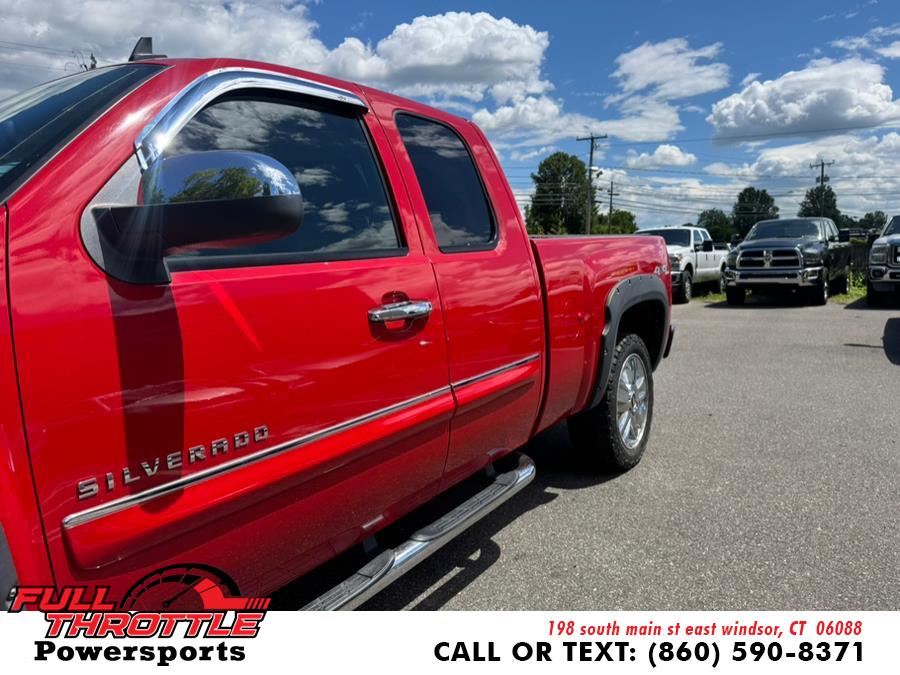 2012 Chevrolet Silverado 1500 LT photo 4