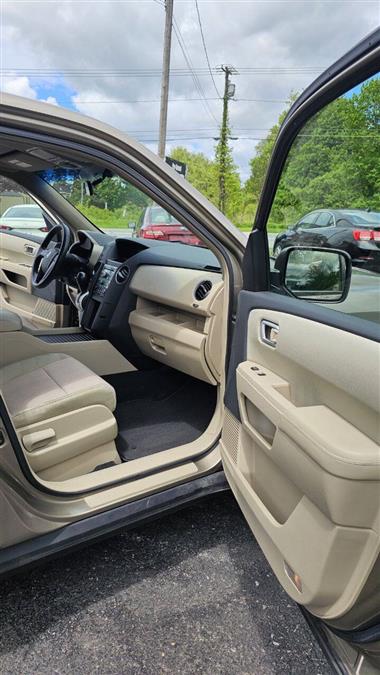 2009 Honda Pilot EX 4x4 4dr SUV, available for sale in Wolcott, New York | Auto Hunter CNY. Wolcott, New York 2009 Honda Pilot EX 4x4 4dr SUV, available for sale in Wolcott, New York | Auto Hunter CNY. Wolcott, New York