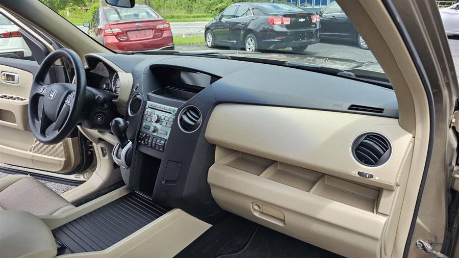 2009 Honda Pilot EX 4x4 4dr SUV, available for sale in Wolcott, New York | Auto Hunter CNY. Wolcott, New York 2009 Honda Pilot EX 4x4 4dr SUV, available for sale in Wolcott, New York | Auto Hunter CNY. Wolcott, New York
