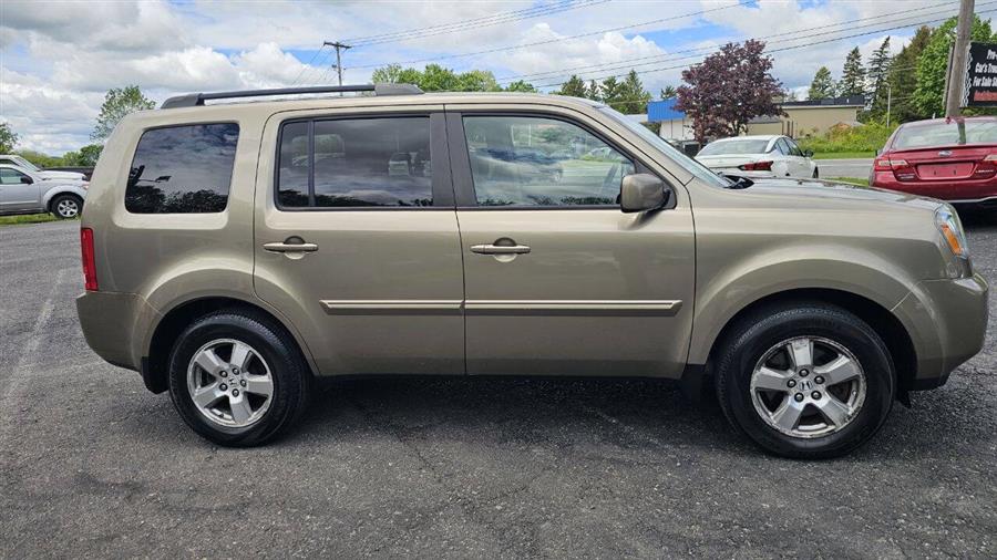 2009 Honda Pilot EX 4x4 4dr SUV, available for sale in Wolcott, New York | Auto Hunter CNY. Wolcott, New York 2009 Honda Pilot EX 4x4 4dr SUV, available for sale in Wolcott, New York | Auto Hunter CNY. Wolcott, New York