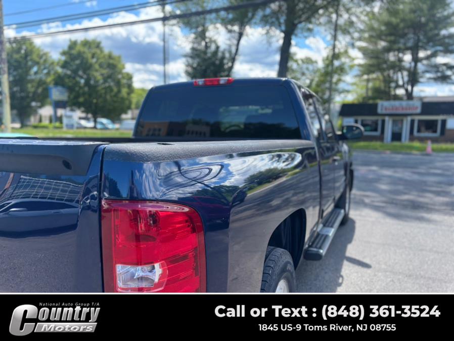 2009 Chevrolet Silverado 1500 4WD Ext Cab 143.5" LT, available for sale in Toms River, New Jersey | Country Motors. Toms River, New Jersey 2009 Chevrolet Silverado 1500 4WD Ext Cab 143.5" LT, available for sale in Toms River, New Jersey | Country Motors. Toms River, New Jersey