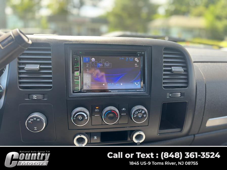 2009 Chevrolet Silverado 1500 4WD Ext Cab 143.5" LT, available for sale in Toms River, New Jersey | Country Motors. Toms River, New Jersey 2009 Chevrolet Silverado 1500 4WD Ext Cab 143.5" LT, available for sale in Toms River, New Jersey | Country Motors. Toms River, New Jersey