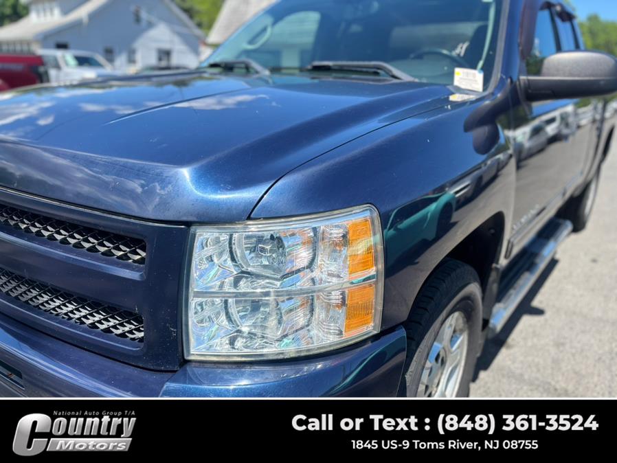 2009 Chevrolet Silverado 1500 4WD Ext Cab 143.5" LT, available for sale in Toms River, New Jersey | Country Motors. Toms River, New Jersey 2009 Chevrolet Silverado 1500 4WD Ext Cab 143.5" LT, available for sale in Toms River, New Jersey | Country Motors. Toms River, New Jersey
