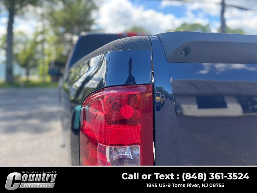 2009 Chevrolet Silverado 1500 4WD Ext Cab 143.5" LT, available for sale in Toms River, New Jersey | Country Motors. Toms River, New Jersey 2009 Chevrolet Silverado 1500 4WD Ext Cab 143.5" LT, available for sale in Toms River, New Jersey | Country Motors. Toms River, New Jersey