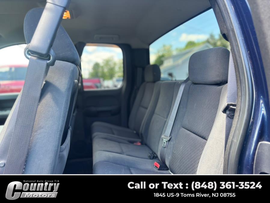 2009 Chevrolet Silverado 1500 4WD Ext Cab 143.5" LT, available for sale in Toms River, New Jersey | Country Motors. Toms River, New Jersey 2009 Chevrolet Silverado 1500 4WD Ext Cab 143.5" LT, available for sale in Toms River, New Jersey | Country Motors. Toms River, New Jersey