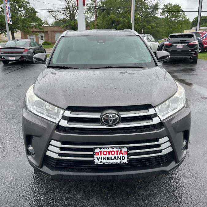 2017 Toyota Highlander XLE V6 AWD (Natl), available for sale in Brooklyn, New York | Top Line Auto Inc.. Brooklyn, New York 2017 Toyota Highlander XLE V6 AWD (Natl), available for sale in Brooklyn, New York | Top Line Auto Inc.. Brooklyn, New York