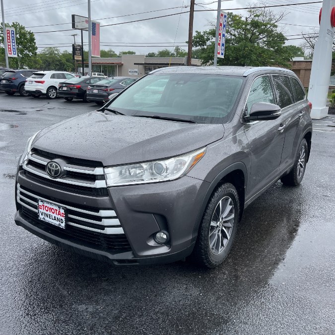 2017 Toyota Highlander XLE V6 AWD (Natl), available for sale in Brooklyn, New York | Top Line Auto Inc.. Brooklyn, New York 2017 Toyota Highlander XLE V6 AWD (Natl), available for sale in Brooklyn, New York | Top Line Auto Inc.. Brooklyn, New York