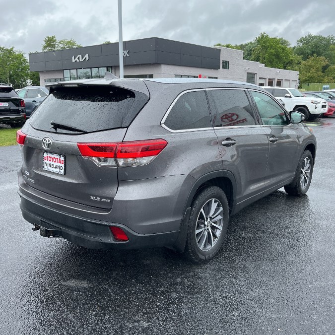 2017 Toyota Highlander XLE V6 AWD (Natl), available for sale in Brooklyn, New York | Top Line Auto Inc.. Brooklyn, New York 2017 Toyota Highlander XLE V6 AWD (Natl), available for sale in Brooklyn, New York | Top Line Auto Inc.. Brooklyn, New York