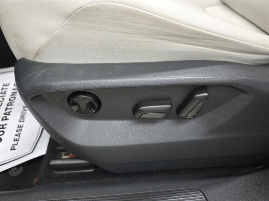 2018 Volkswagen Tiguan 2.0T SE 4MOTION, available for sale in West Haven, Connecticut | Auto Fair Inc.. West Haven, Connecticut 2018 Volkswagen Tiguan 2.0T SE 4MOTION, available for sale in West Haven, Connecticut | Auto Fair Inc.. West Haven, Connecticut