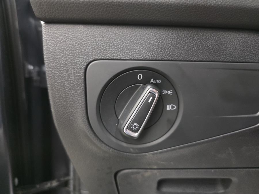 2018 Volkswagen Tiguan 2.0T SE 4MOTION, available for sale in West Haven, Connecticut | Auto Fair Inc.. West Haven, Connecticut 2018 Volkswagen Tiguan 2.0T SE 4MOTION, available for sale in West Haven, Connecticut | Auto Fair Inc.. West Haven, Connecticut