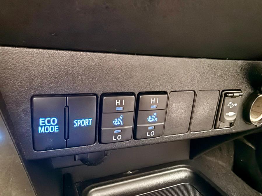 2015 Toyota RAV4 AWD 4dr Limited (Natl), available for sale in Shelton, Connecticut | Center Motorsports LLC. Shelton, Connecticut 2015 Toyota RAV4 AWD 4dr Limited (Natl), available for sale in Shelton, Connecticut | Center Motorsports LLC. Shelton, Connecticut