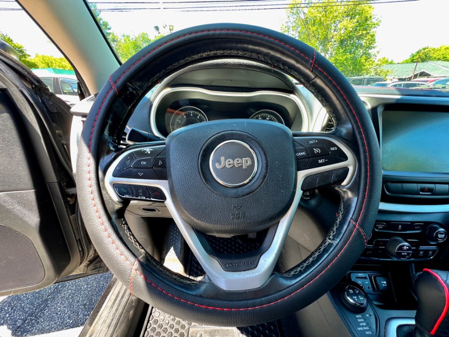 2014 Jeep Cherokee 4WD 4dr Trailhawk, available for sale in Manchester, New Hampshire | Second Street Auto Sales Inc. Manchester, New Hampshire 2014 Jeep Cherokee 4WD 4dr Trailhawk, available for sale in Manchester, New Hampshire | Second Street Auto Sales Inc. Manchester, New Hampshire