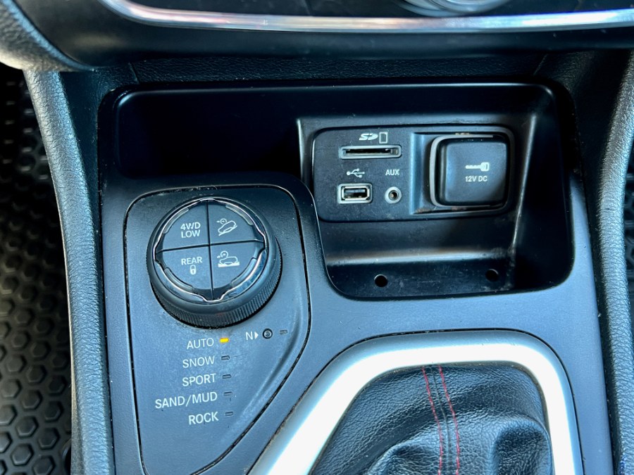 2014 Jeep Cherokee 4WD 4dr Trailhawk, available for sale in Manchester, New Hampshire | Second Street Auto Sales Inc. Manchester, New Hampshire 2014 Jeep Cherokee 4WD 4dr Trailhawk, available for sale in Manchester, New Hampshire | Second Street Auto Sales Inc. Manchester, New Hampshire