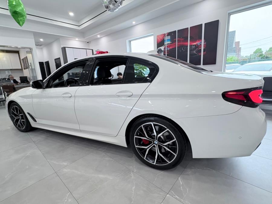 2022 BMW 5 Series 530i xDrive Sedan, available for sale in Franklin Sq, New York | Long Island Auto Center. Franklin Sq, New York 2022 BMW 5 Series 530i xDrive Sedan, available for sale in Franklin Sq, New York | Long Island Auto Center. Franklin Sq, New York