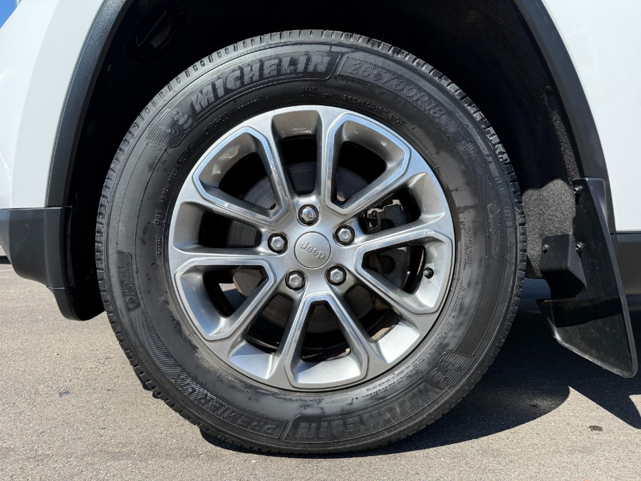2016 Jeep Grand Cherokee 4WD 4dr Limited, available for sale in Ortonville, Michigan | Marsh Auto Sales LLC. Ortonville, Michigan 2016 Jeep Grand Cherokee 4WD 4dr Limited, available for sale in Ortonville, Michigan | Marsh Auto Sales LLC. Ortonville, Michigan