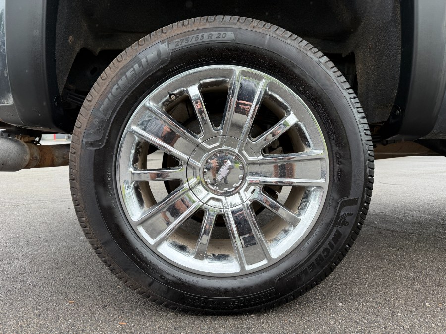 2017 Chevrolet Silverado 1500 4WD Crew Cab 143.5" High Country, available for sale in Ortonville, Michigan | Marsh Auto Sales LLC. Ortonville, Michigan 2017 Chevrolet Silverado 1500 4WD Crew Cab 143.5" High Country, available for sale in Ortonville, Michigan | Marsh Auto Sales LLC. Ortonville, Michigan