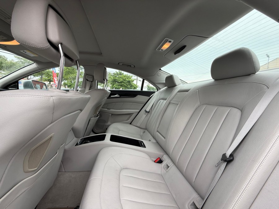 2013 Mercedes-Benz CLS-Class 4dr Sdn CLS550 4MATIC, available for sale in Hicksville, New York | REGAL AUTOHAUS. Hicksville, New York 2013 Mercedes-Benz CLS-Class 4dr Sdn CLS550 4MATIC, available for sale in Hicksville, New York | REGAL AUTOHAUS. Hicksville, New York