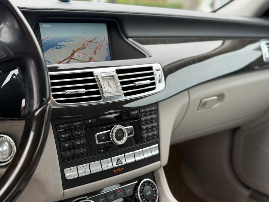 2013 Mercedes-Benz CLS-Class 4dr Sdn CLS550 4MATIC, available for sale in Hicksville, New York | REGAL AUTOHAUS. Hicksville, New York 2013 Mercedes-Benz CLS-Class 4dr Sdn CLS550 4MATIC, available for sale in Hicksville, New York | REGAL AUTOHAUS. Hicksville, New York