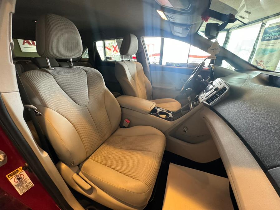 2010 Toyota Venza 4dr Wgn I4 AWD (Natl), available for sale in West Hartford, Connecticut | AutoMax. West Hartford, Connecticut 2010 Toyota Venza 4dr Wgn I4 AWD (Natl), available for sale in West Hartford, Connecticut | AutoMax. West Hartford, Connecticut