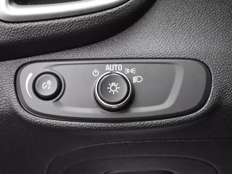 2020 Chevrolet Trax LS Sport Utility 4D, available for sale in Irvington, New Jersey | NJ Used Cars Center. Irvington, New Jersey 2020 Chevrolet Trax LS Sport Utility 4D, available for sale in Irvington, New Jersey | NJ Used Cars Center. Irvington, New Jersey