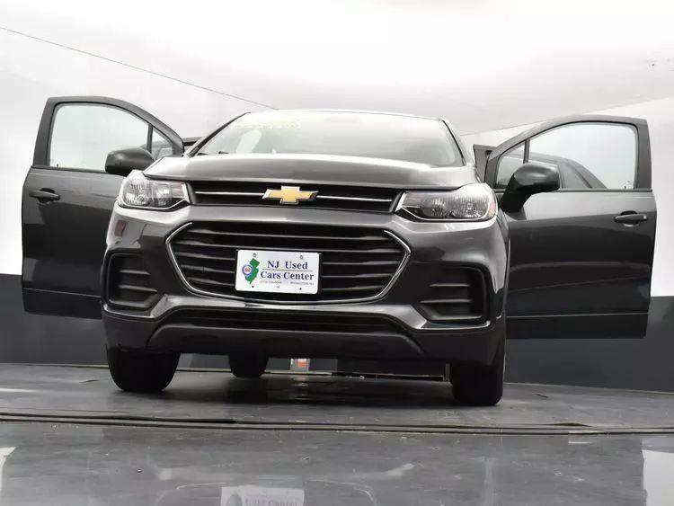 2020 Chevrolet Trax LS Sport Utility 4D, available for sale in Irvington, New Jersey | NJ Used Cars Center. Irvington, New Jersey 2020 Chevrolet Trax LS Sport Utility 4D, available for sale in Irvington, New Jersey | NJ Used Cars Center. Irvington, New Jersey