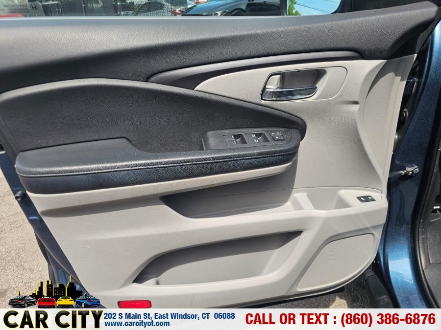 2016 Honda Pilot AWD 4dr EX-L, available for sale in East Windsor, Connecticut | Car City LLC. East Windsor, Connecticut 2016 Honda Pilot AWD 4dr EX-L, available for sale in East Windsor, Connecticut | Car City LLC. East Windsor, Connecticut