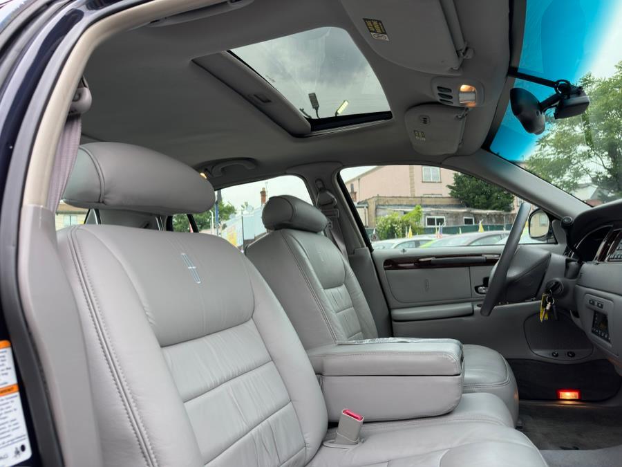 2000 Lincoln Town Car 4dr Sdn Signature, available for sale in Irvington , New Jersey | Auto Haus of Irvington Corp. Irvington , New Jersey 2000 Lincoln Town Car 4dr Sdn Signature, available for sale in Irvington , New Jersey | Auto Haus of Irvington Corp. Irvington , New Jersey