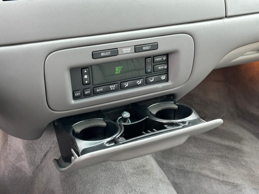 2000 Lincoln Town Car 4dr Sdn Signature, available for sale in Irvington , New Jersey | Auto Haus of Irvington Corp. Irvington , New Jersey 2000 Lincoln Town Car 4dr Sdn Signature, available for sale in Irvington , New Jersey | Auto Haus of Irvington Corp. Irvington , New Jersey