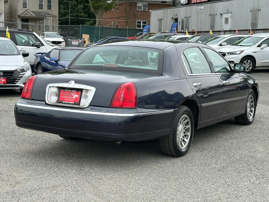 2000 Lincoln Town Car 4dr Sdn Signature, available for sale in Irvington , New Jersey | Auto Haus of Irvington Corp. Irvington , New Jersey 2000 Lincoln Town Car 4dr Sdn Signature, available for sale in Irvington , New Jersey | Auto Haus of Irvington Corp. Irvington , New Jersey