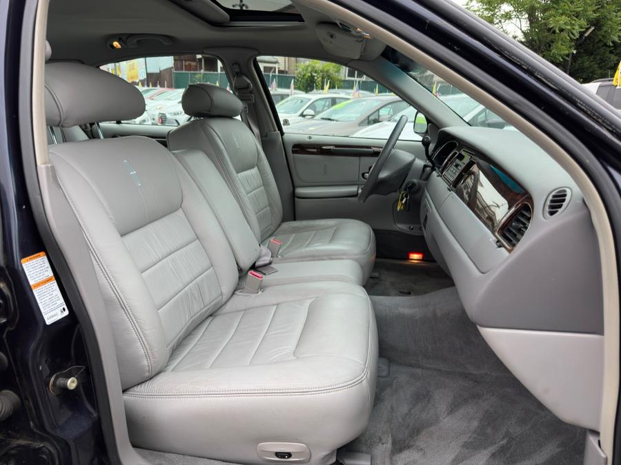 2000 Lincoln Town Car 4dr Sdn Signature, available for sale in Irvington , New Jersey | Auto Haus of Irvington Corp. Irvington , New Jersey 2000 Lincoln Town Car 4dr Sdn Signature, available for sale in Irvington , New Jersey | Auto Haus of Irvington Corp. Irvington , New Jersey