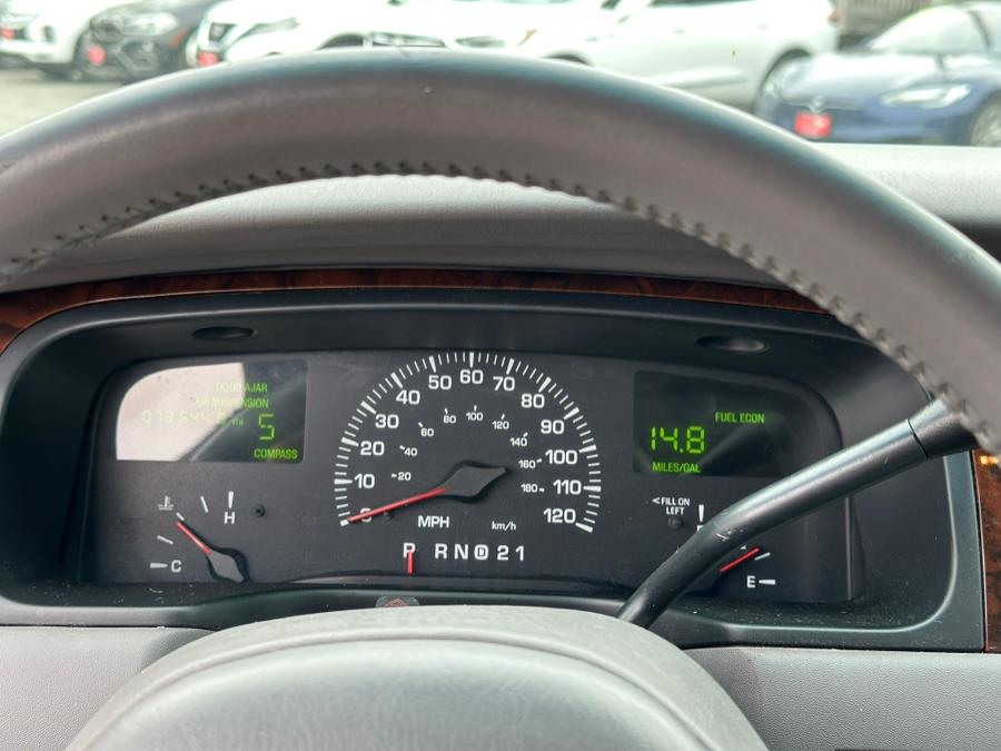 2000 Lincoln Town Car 4dr Sdn Signature, available for sale in Irvington , New Jersey | Auto Haus of Irvington Corp. Irvington , New Jersey 2000 Lincoln Town Car 4dr Sdn Signature, available for sale in Irvington , New Jersey | Auto Haus of Irvington Corp. Irvington , New Jersey