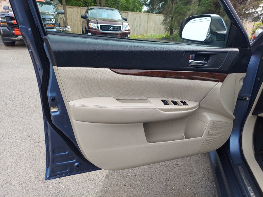 2013 Subaru Legacy 4dr Sdn H4 Auto 2.5i Limited, available for sale in East Windsor, Connecticut | United Auto Sales of E Windsor, Inc. East Windsor, Connecticut 2013 Subaru Legacy 4dr Sdn H4 Auto 2.5i Limited, available for sale in East Windsor, Connecticut | United Auto Sales of E Windsor, Inc. East Windsor, Connecticut