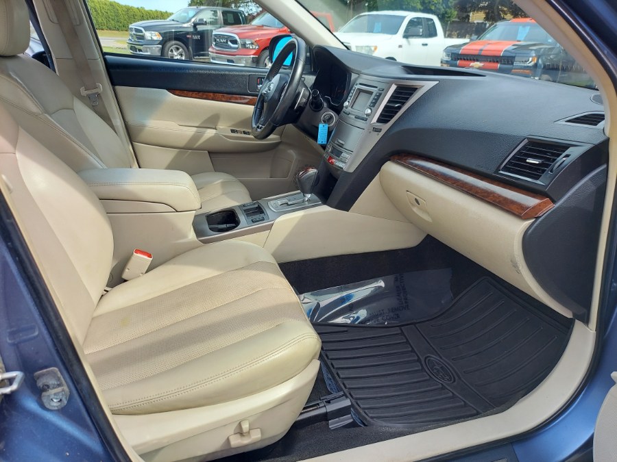 2013 Subaru Legacy 4dr Sdn H4 Auto 2.5i Limited, available for sale in East Windsor, Connecticut | United Auto Sales of E Windsor, Inc. East Windsor, Connecticut 2013 Subaru Legacy 4dr Sdn H4 Auto 2.5i Limited, available for sale in East Windsor, Connecticut | United Auto Sales of E Windsor, Inc. East Windsor, Connecticut