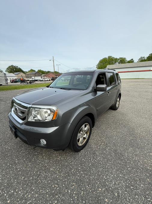 Used 2011 Honda Pilot in Springfield, Massachusetts | Auto Globe LLC. Springfield, Massachusetts