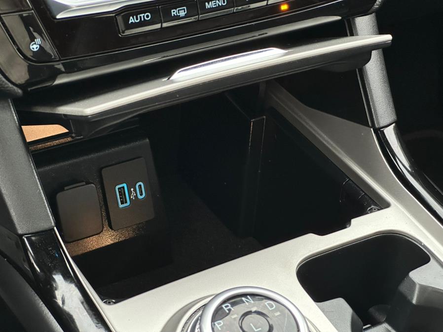 2022 Ford Explorer ST-Line 4WD, available for sale in Hillside, New Jersey | Champion Auto Hillside. Hillside, New Jersey 2022 Ford Explorer ST-Line 4WD, available for sale in Hillside, New Jersey | Champion Auto Hillside. Hillside, New Jersey