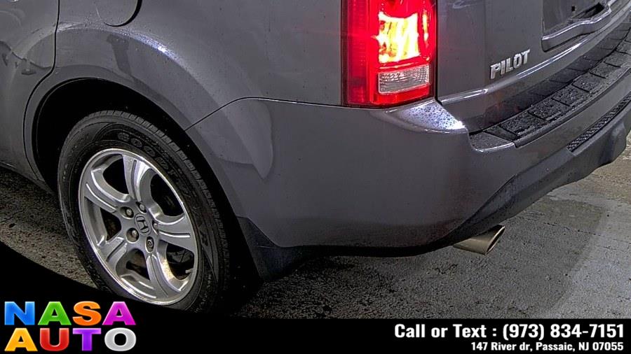 2014 Honda Pilot 4WD 4dr EX-L w/Navi, available for sale in Passaic, New Jersey | Nasa Auto. Passaic, New Jersey 2014 Honda Pilot 4WD 4dr EX-L w/Navi, available for sale in Passaic, New Jersey | Nasa Auto. Passaic, New Jersey