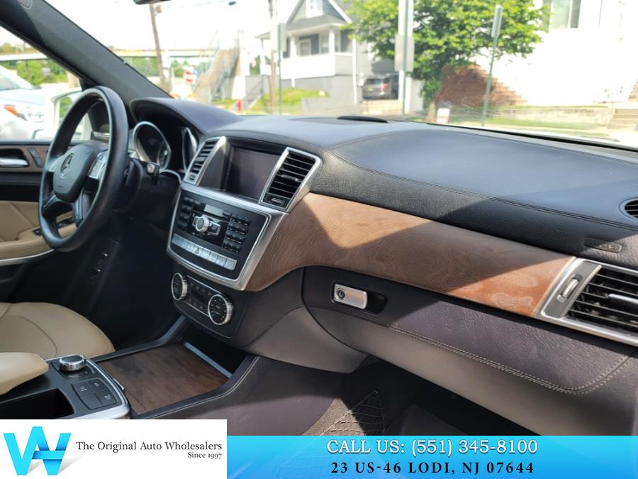 2015 Mercedes-Benz GL-Class AMG Package 4MATIC 4dr GL 550, available for sale in Lodi, New Jersey | AW Auto & Truck Wholesalers, Inc. Lodi, New Jersey 2015 Mercedes-Benz GL-Class AMG Package 4MATIC 4dr GL 550, available for sale in Lodi, New Jersey | AW Auto & Truck Wholesalers, Inc. Lodi, New Jersey