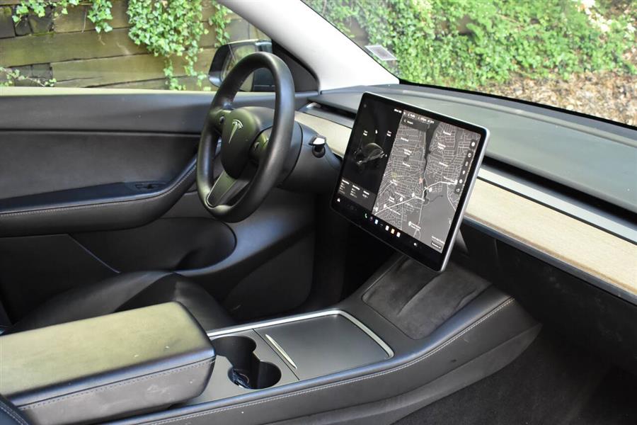 2021 Tesla Model y Long Range AWD 4dr Crossover, available for sale in Great Neck, New York | Camy Cars. Great Neck, New York 2021 Tesla Model y Long Range AWD 4dr Crossover, available for sale in Great Neck, New York | Camy Cars. Great Neck, New York