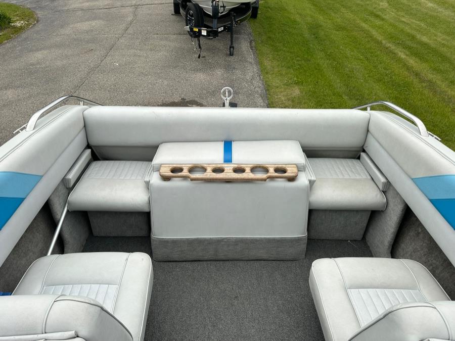 1989 Celebrity 187 BOAT, available for sale in Darien, Wisconsin | Geneva Motor Cars. Darien, Wisconsin 1989 Celebrity 187 BOAT, available for sale in Darien, Wisconsin | Geneva Motor Cars. Darien, Wisconsin